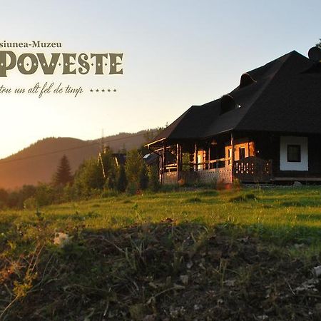 Casa Poveste Pensiunea-Muzeu Campulung Moldovenesc Exterior photo